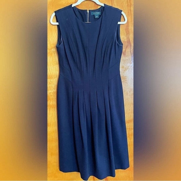 Lauren Ralph Lauren Dresses & Skirts - Lauren Ralph Lauren Women’s Size 6 Blue Dress EUC